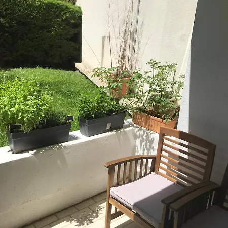 Superbe Studio Terrasse Centre Et Plages A Pieds Apartment *